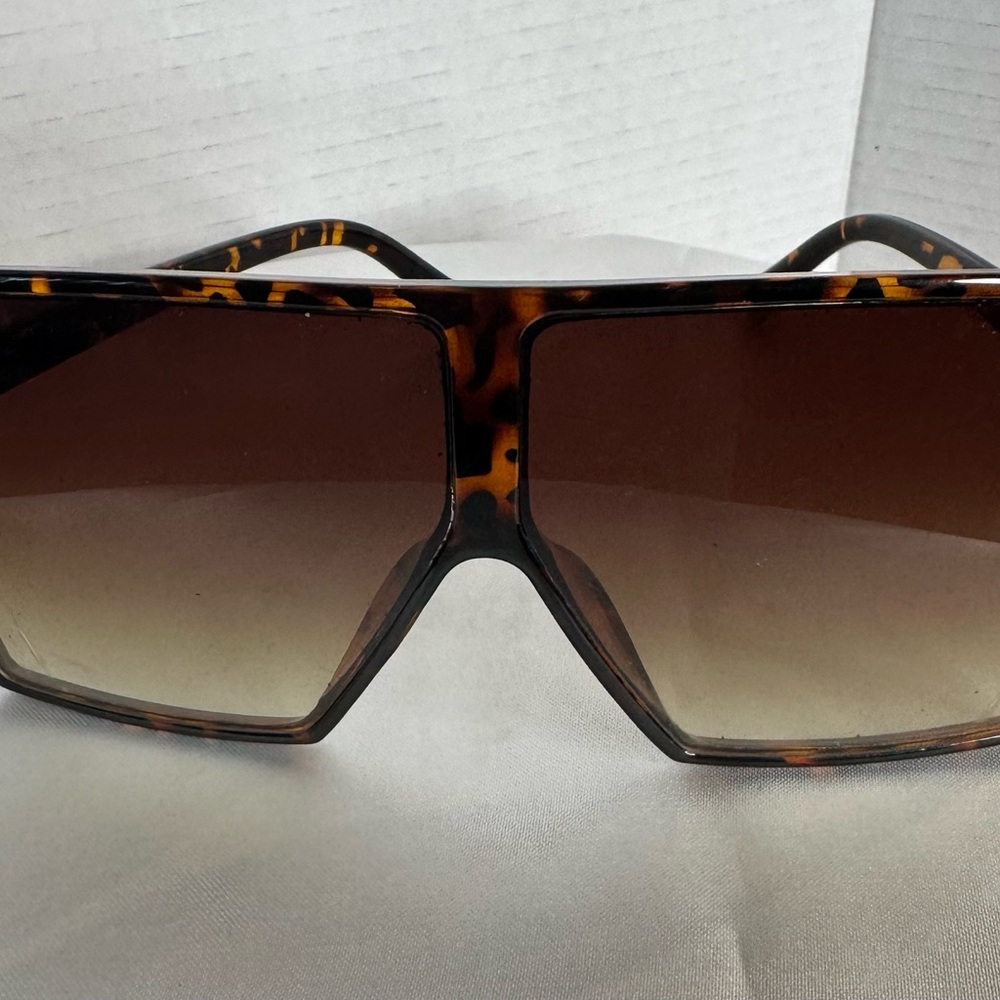 Tortoise Shell Oversized Sunglasses